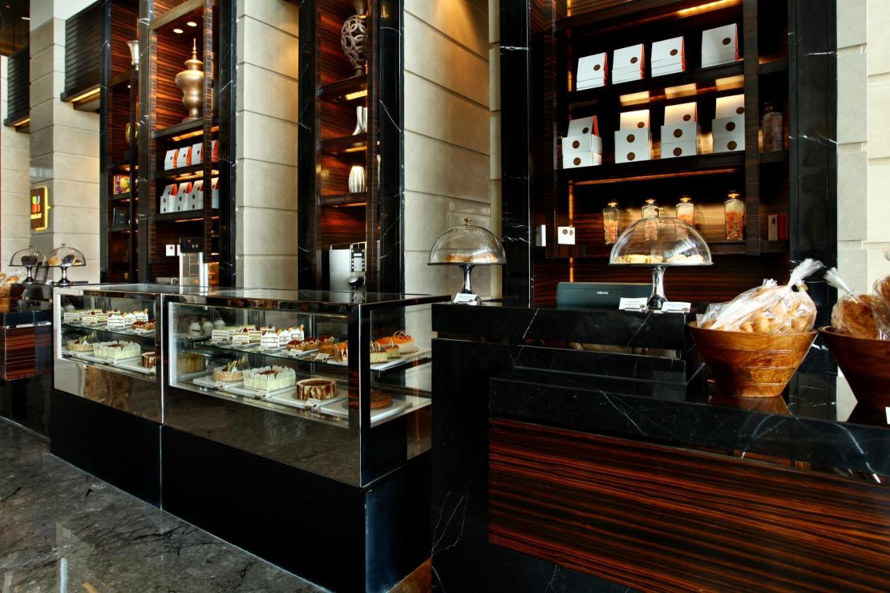 Crowne Plaza New Delhi Rohini By Ihg Hotel Exterior foto